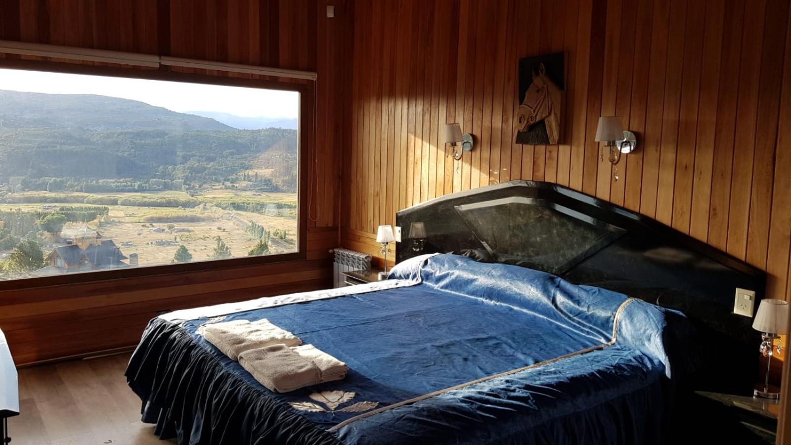 Vistas A Montanas *